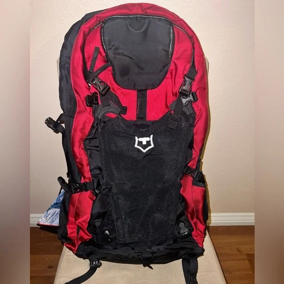 NWT VICTORINOX Swiss Army Conversion Pack Backpack with detachable pack - Picture 9 of 16